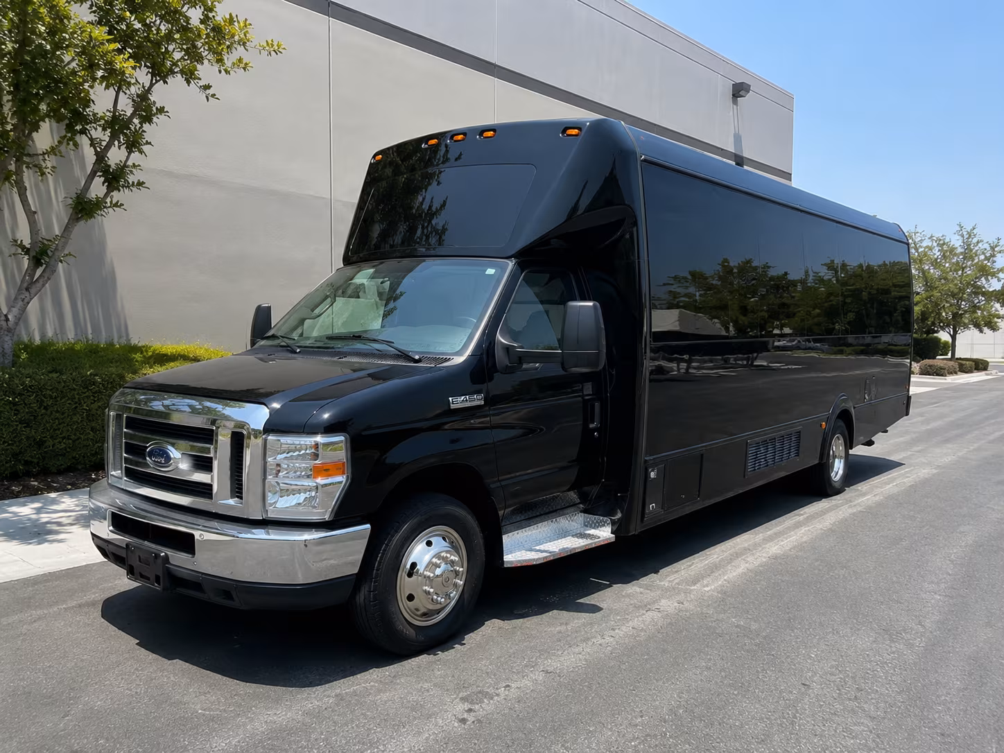 compare group transportation in kettering in one search