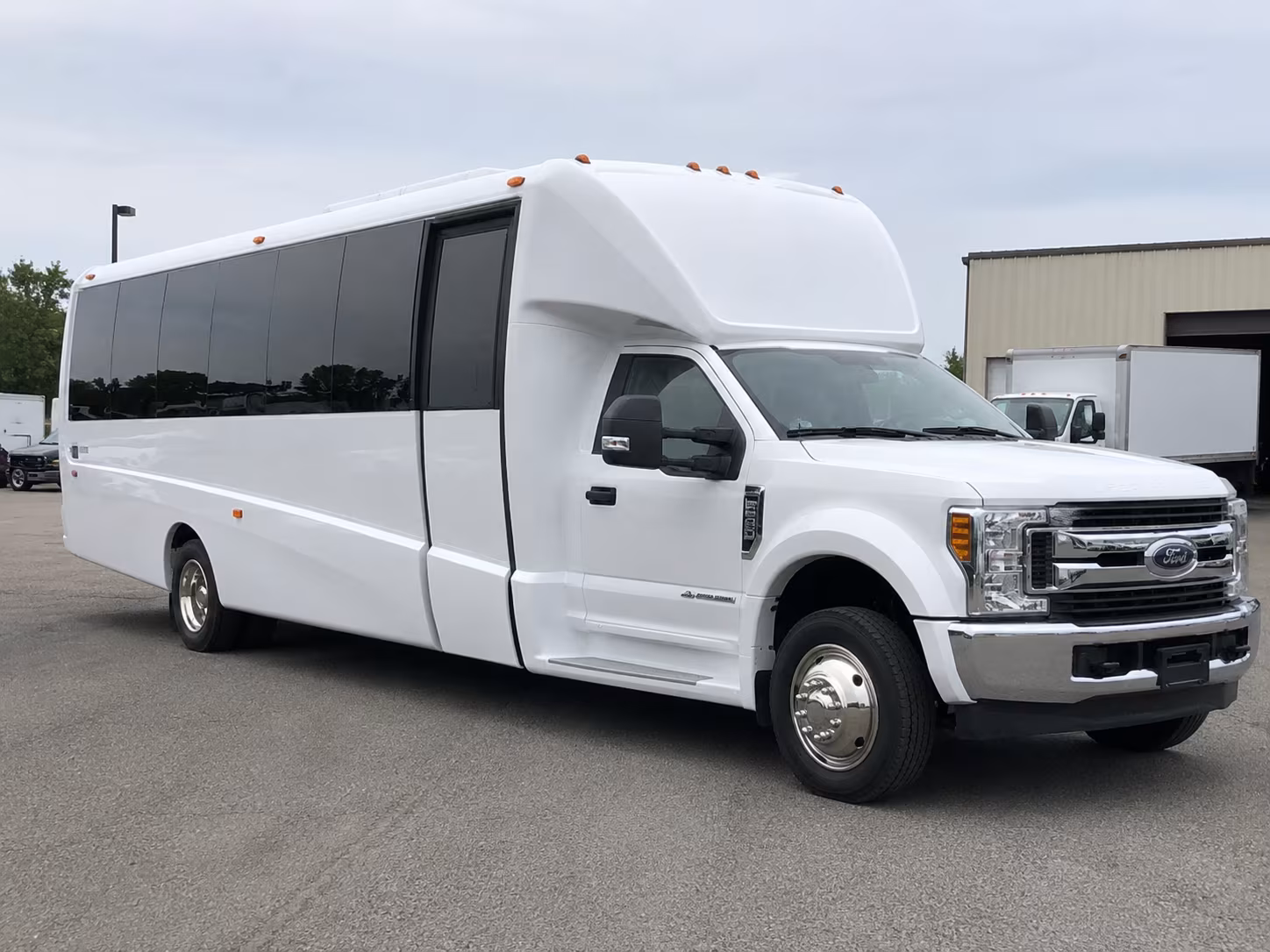 group tour buses and sightseeing transportation in kettering