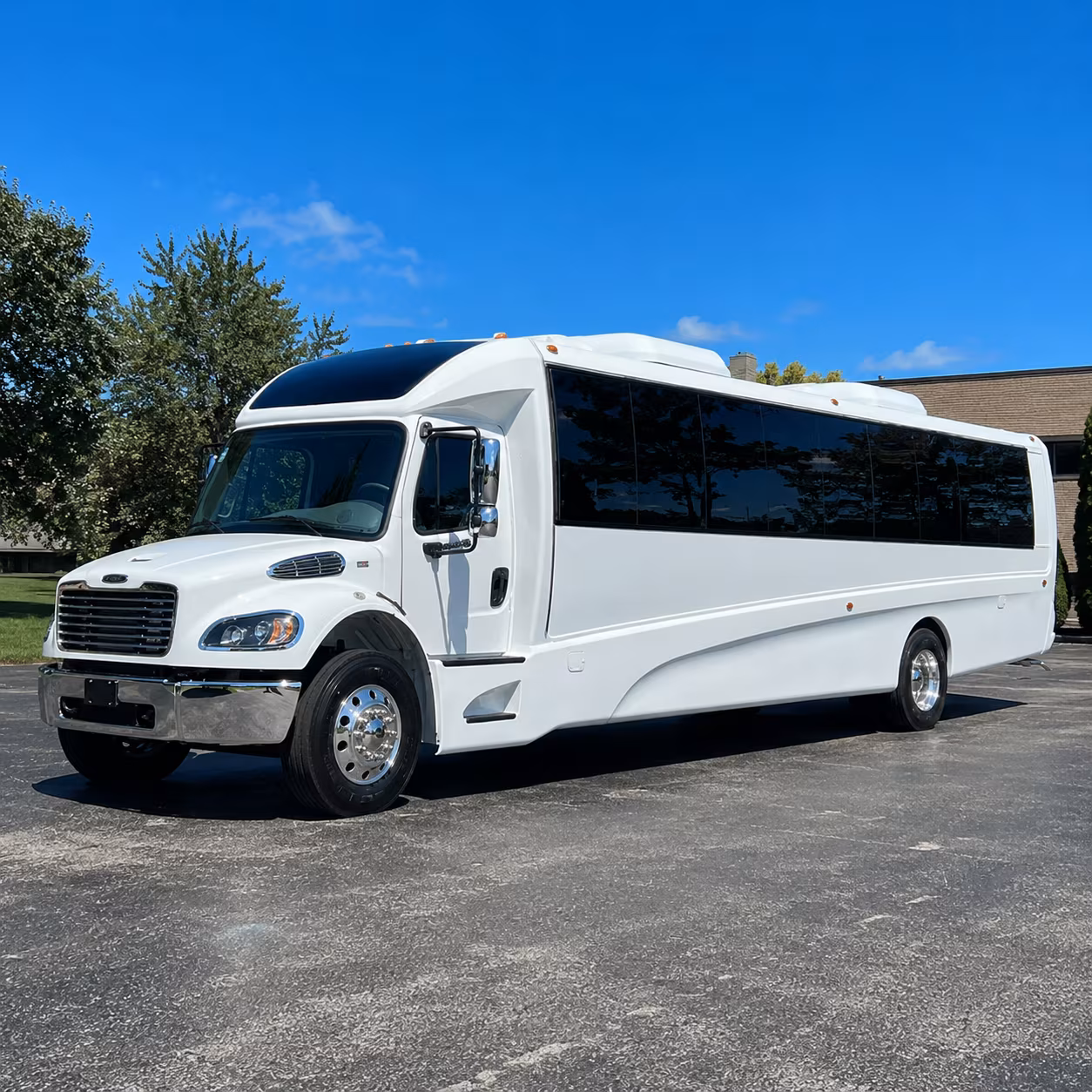 kettering 15 passenger minibus