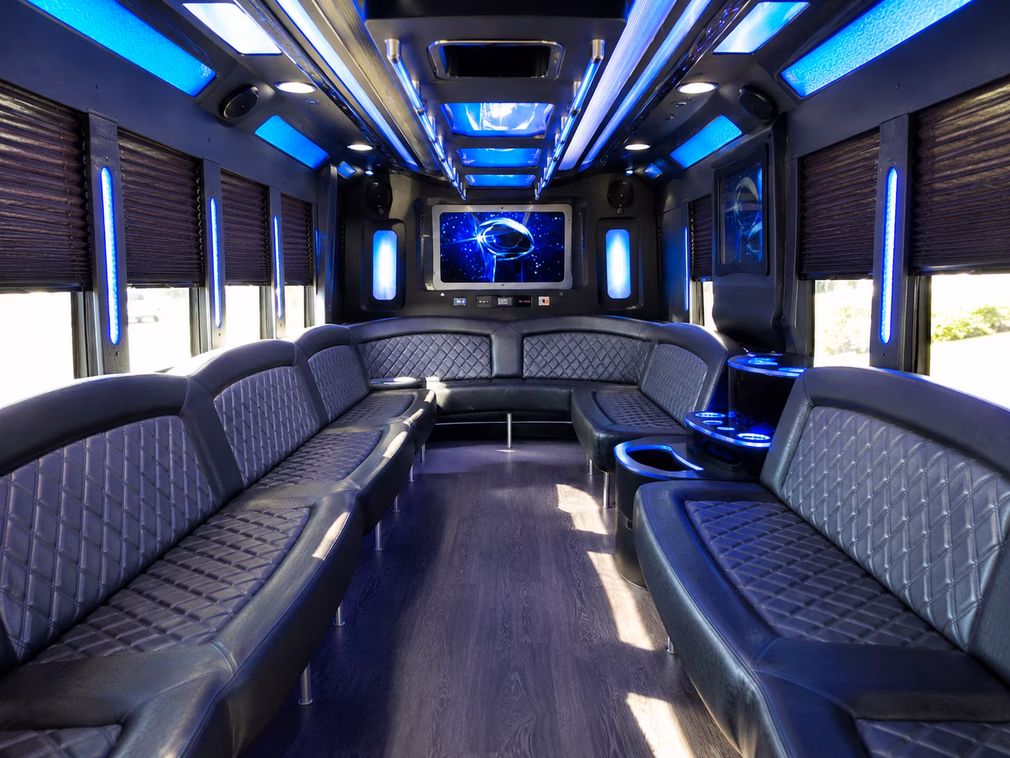 kettering 28 passenger party bus inside