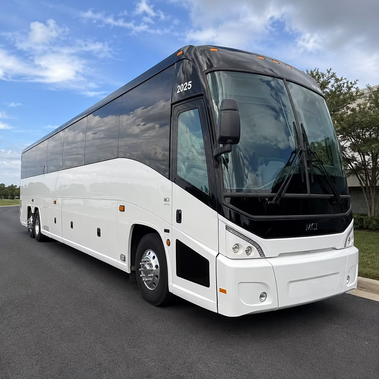 kettering 56 passenger charter bus